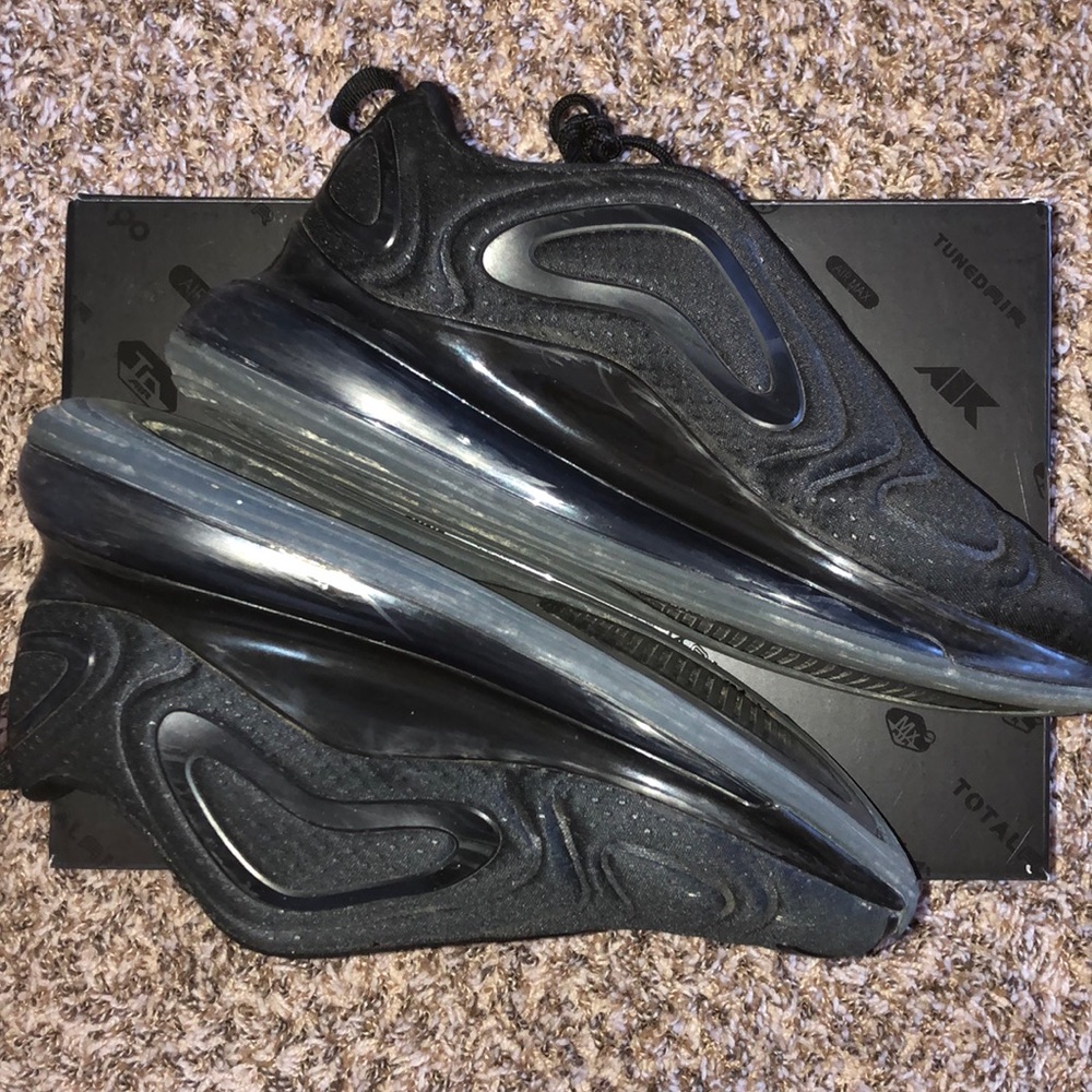 Nike Air Max 720 Anthracite Black Size 9 W/ Box